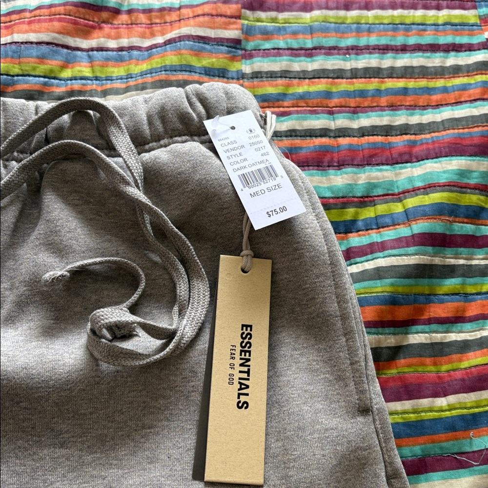Fear of God essentials, dark oatmeal, shorts, size medium new tags, no bag - Picture 5 of 14